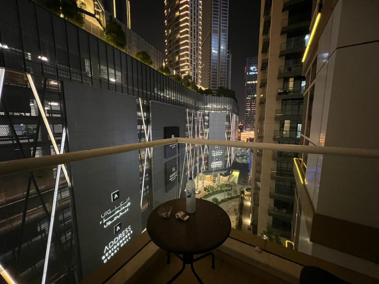 Hostel Downtown Holiday'S - 1 Min To Dubai Mall & Burj Khalifa Exterior foto