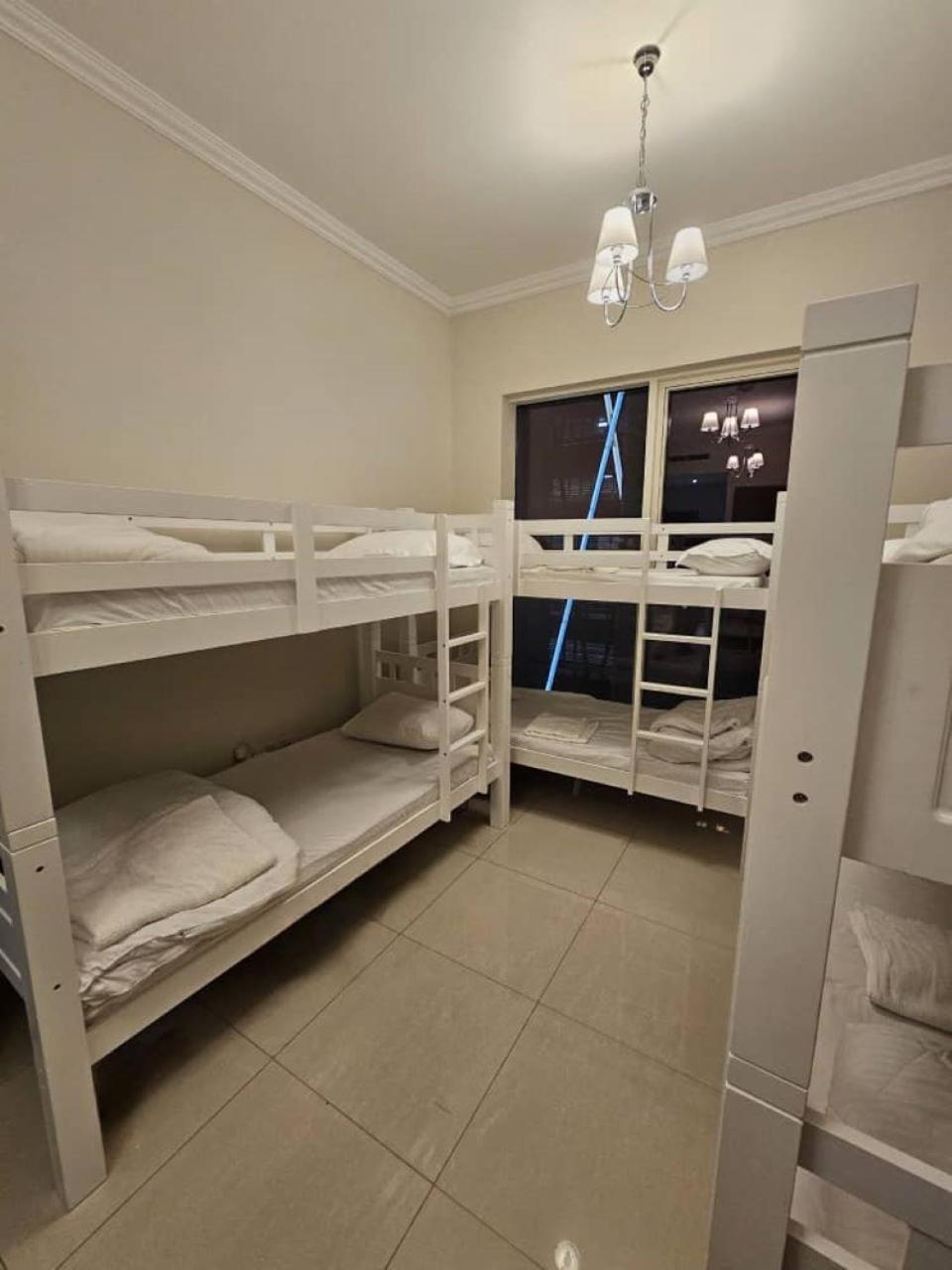 Hostel Downtown Holiday'S - 1 Min To Dubai Mall & Burj Khalifa Exterior foto