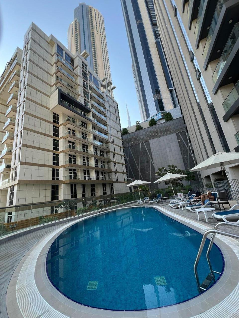 Hostel Downtown Holiday'S - 1 Min To Dubai Mall & Burj Khalifa Exterior foto
